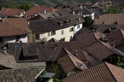 Uno scorcio dei tetti del villaggio di Cortaccia sulla Strada del Vino