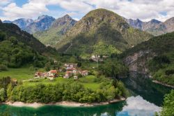 Uno scorcio del  Parco Naturale delle Dolomiti Friulane, siamo in provincia di Pordenone
