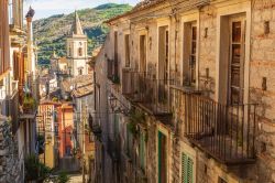 Uno scorcio del centro antico di Castiglione di Sicilia