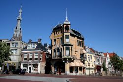 Uno scorcio del centro cittadino di Leeuwarden, Paesi Bassi. Assieme a La Valletta, questa cittadina della Frisia è stata nominata capitale europea della cultura per il 2018 - © ...