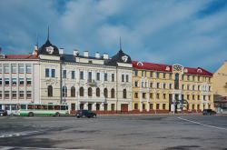 Uno scorcio del centro cittadino di Pskov, Russia. Il centro urbano dista appena una ventina di chilometri dal confine con l'Estonia: si è sviluppato da un cremlino arroccato sul ...