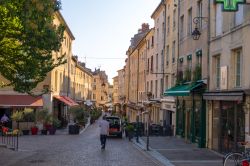 Uno scorcio del centro di Nancy con negozi, ristoranti e locali, Lorraine (Francia) - © kateafter / Shutterstock.com
