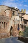 Uno scorcio del Comune di Certaldo, Toscana, Italia. A rendere questo borgo famoso in tutta Europa è la perfetta conservazione del tessuto urbanistico medievale.
