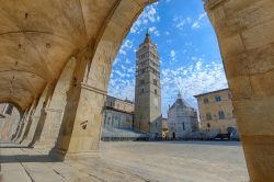 Uno scorcio del Duomo di Pistoria in Toscana, nel centro storico cittadino