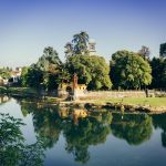 Uno scorcio del parco di Villa Melzi d'Eril sul fiume Adda