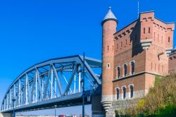Uno scorcio del ponte blu nella cittadina di Nijmegen, Olanda.
