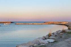 Uno scorcio del porto di Policoro, Basilicata. Questa graziosa località in provincia di Matera è caratterizzata da acque cristalline e pulite tanto che le tartarughe caretta caretta ...