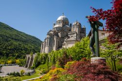 Uno scorcio del Santuario di Re in Val Vigezzo, dedicato alla Nostra Signore del Sangue, Piemonte.