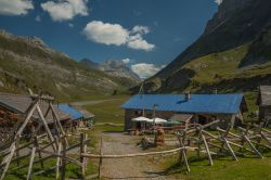 Uno scorcio del Tour of the Muverans all'Alpage de la Vare attraverso la Nant Valley, Ovronnaz  (Svizzera).



