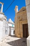 Uno scorcio della chiesa di San Demetrio a Ceglie Messapica, Puglia. L'attuale edificio risale al XIX° secolo anche se il tetto e il campanile sono stati ricostruiti fra il 2011 e il ...