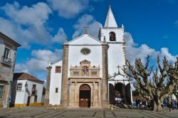 Uno scorcio della chiesetta di Obidos vicino a Leiria, Portogallo - © AngeloDeVal / Shutterstock.com