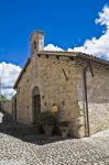 Uno scorcio della chiesetta di Santa Lucia a Montefalco, Umbria. Costruita nel XII° secolo, questa graziosa chiesetta è una delle più antiche conservate nel borgo in provincia ...