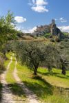 Uno scorcio della città abbandonata di Craco, Matera, Basilicata. Il territorio di questa località a 50 km da Matera è sempre stato interessato da un complesso franoso: ...