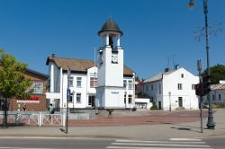 Uno scorcio della cittadina di Siauliai, Lituania, in una giornata estiva - © Krezodent / Shutterstock.com