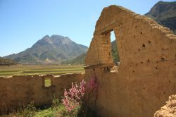 Uno scorcio della Sierra Madre Oriental nello stato del Nuevo Leon, Messico. Questa catena montuosa si estende per oltre mille chilometri e raggiunge la quota più alta con il Cerro Potosì ...