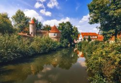 Uno scorcio delle mura che circondano la città di Dinkelsbuhl, Germania.
