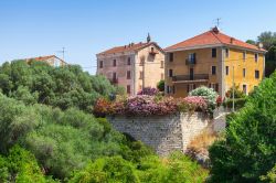 Uno scorcio di Figari, villaggio nei pressi dell'aeroporto di Bonifacio in Corsica