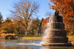 Uno scorcio di Goodale Park nell'area del Victorian Village di Columbus, Ohio. Si estende per 32 acri e rappresenta il più antico parco verde della città.




