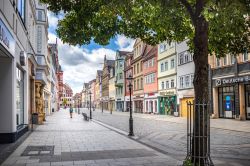 Uno scorcio di Spitalgasse Street a Coburgo, Germania - © Val Thoermer / Shutterstock.com