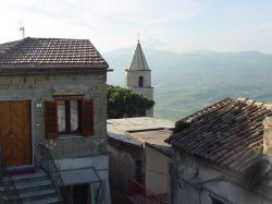 Uno scorcio di Torrecuso in Campania - © ettoredf / mapio.net