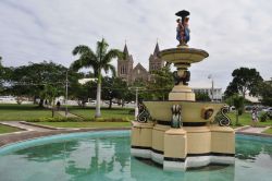 Uno scorcio fotografico di Basseterre, St. Kitts and Nevis, Indie Occidentali. Bassetterre è la capitale di questo stato insulare dell'America Centrale che dal 1983 è divenuto ...