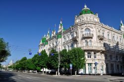 Uno storico edificio amministrativo nel centro di Rostov-on-Don, Russia.
