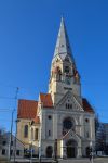 Uno storico edificio religioso sulla via principale della cittadina polacca di Lodz.


