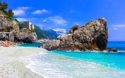 Vacanze in spiaggia in Liguria: siamo a Monterosso al Mare sulle 5 Terre