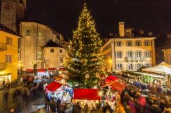 Mercatini di Natale di Santa Maria Maggiore, splendido borgo di montagna della Valle Vigezzo, nell’alto Piemonte.