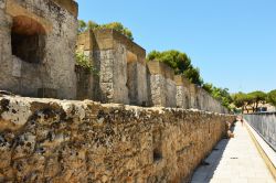 Vasche di sedimentazione di un antico acquedotto romano a Brindisi, Puglia.

