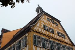 Il vecchio municipio di Sinsheim, Germania. La cittadina è situata nel land del Baden-Wurttenberg. 

