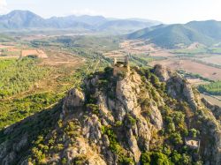 Veduta aerea del Castello di Acquafredda vicino a Siliqua in Sardegna