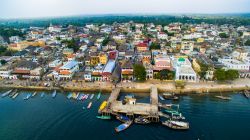 Veduta aerea dell'Isola di Lamu in Kenya  - ©  www.folklore.co.ke, CC BY-SA 4.0, Wikipedia