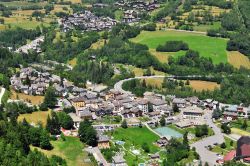 Veduta aerea di Pré-Saint-Didier, Valle d'Aosta.



