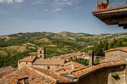 Veduta dall'alto del centro storico di Santa Fiora in Toscana