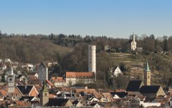 Veduta complessiva del centro di Ravensburg (Germania), dove si possono scorgere chiaramente i campanili e alcune torri simbolo della città tedesca - foto © Bildagentur Zoonar ...