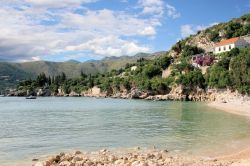 Veduta del litorale di Zaton nei pressi di Dubrovnik (Croazia). Baie e calette frastagliate rendono di una bellezza sorprendente questo angolo della Dalmazia.

