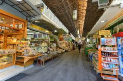 Veduta del principale mercato cittadino a Chania, isola di Creta. La sua costruzione risale al 1911-13 - © astudio / Shutterstock.com 