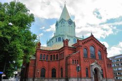 Veduta della chiesa Caroli a Malmo, Svezia. E' conosciuta anche come "The German Church". Costruita in origine nel 1680, deve il suo nome a re Carlo XI° di Svezia - © ...