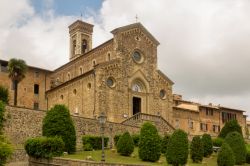 Veduta della chiesa di San Bartolomeo a Barberino Val d'Elsa, Toscana. Al suo interno ospita un affresco del Trecento raffigurante l'Annunciazione.
