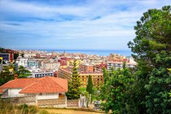 Veduta della città di Calella dalle colline, Spagna - © Mivr