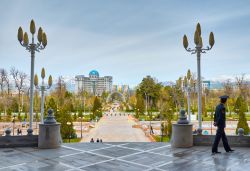 Veduta della piazza principale di Dushanbe, Tagikistan - © Truba7113 / Shutterstock.com