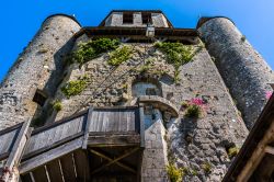 Veduta della Torre Cesar a Provins, Francia: costruita fra il 1152 e il 1181 sotto il regno di Enrico il Liberale, è una possente struttura a base quadrata fiancheggiata da vari torrioni. ...