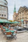 Veduta di Alte Markt nel centro storico di Dortmund, Germania. Sullo sfondo, la celebre chiesa di Reinoldi, dedicata al patrono  - © HildaWeges Photography / Shutterstock.com