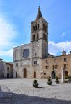 Veduta di Bevagna, Umbria, Italia. Siamo in uno dei più suggestivi villaggi medievali nel cuore della regione umbra.



