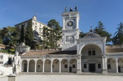 Veduta di Piazza della Libertà con la loggia di San Giovanni sullo sfondo, Udine, Friuli Venezia Giulia. Quest'opera, realizzata nel 1533 dall'architetto lombardo Bernardino da ...