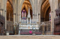 Veduta interna della cattedrale gotica di Santo Stefano a Metz, Francia.  - © travelview / Shutterstock.com