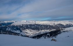 Veduta invernale dei monti a Pitztal Hoch Zeiger, Alpi austriache.
