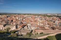 Veduta panoramica dall'alto di Lerida, Spagna: questa località raggiunse il suo massimo splendore all'epoca dell'impero romano.
