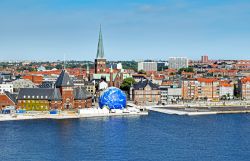 Veduta panoramica del centro storico di Aarhus in Danimarca